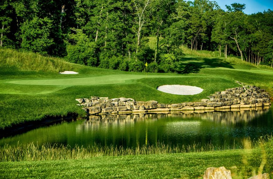 Branson Hills Par 3 16th Hole green