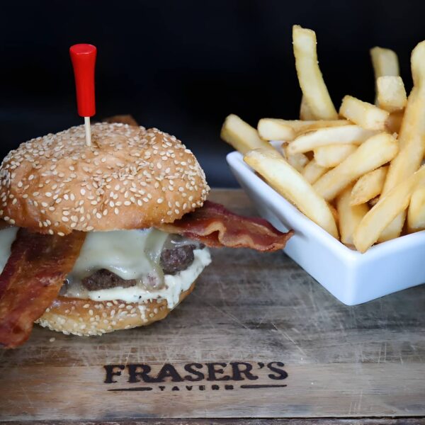 Matt-Fitzpatrick-Defending-Champion-Burger