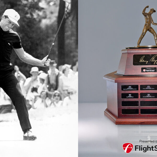 gary player celebrates on the green