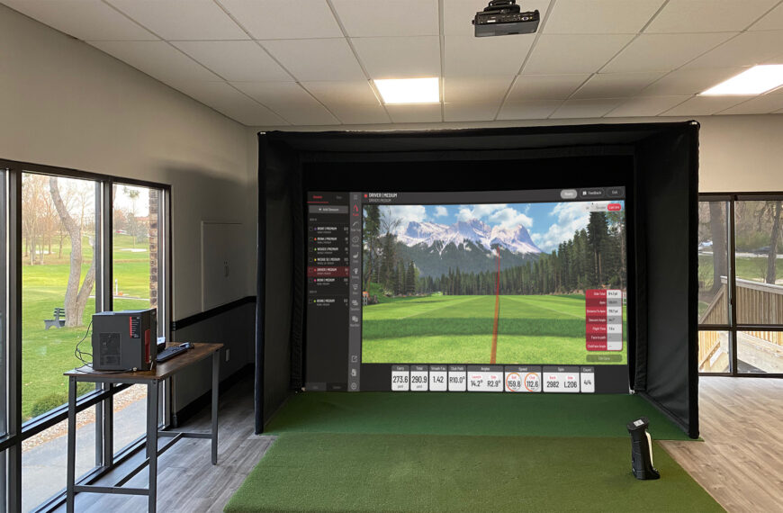 Ace Indoor Golf Simulator