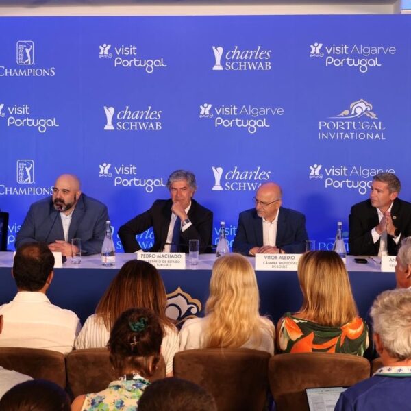 Ernie Els, Miller Brady (PGA TOUR Champions President), John Calvão, (Arrow Global Group Fund Principal), Pedro Machado (Tourism State Secretary), Vitor Aleixo (Mayor of Loule), André Gomes (President of the Algarve Tourism Board), Carlos Abade (President of Turismo de Portugal).