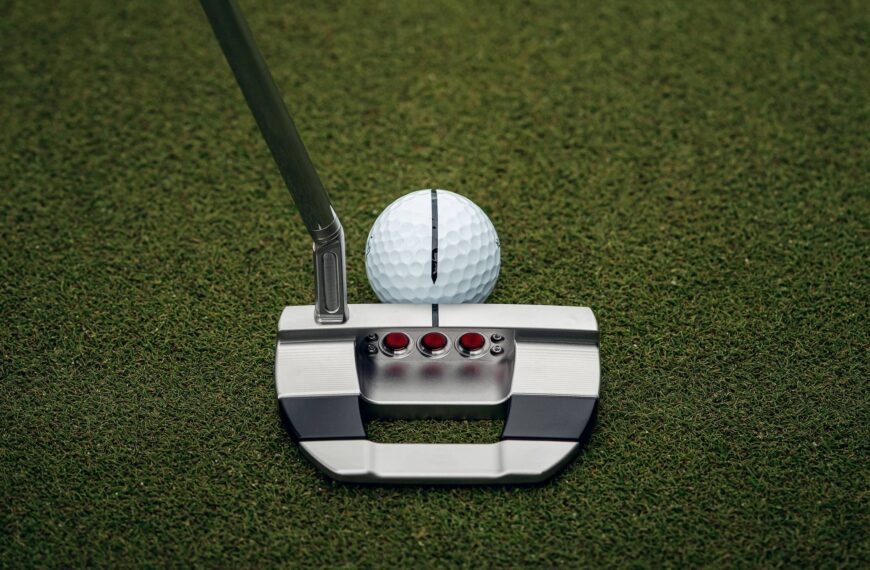 Titleist ProV1 Performance Alignment with Putter