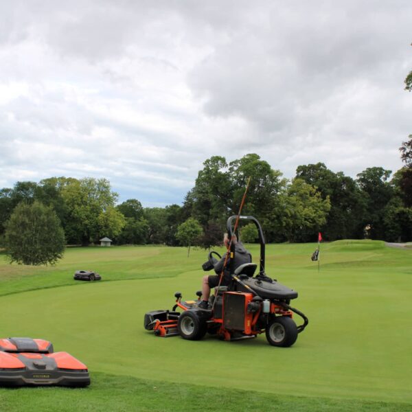 Murrayshall Robot mowers Murrayshall 18th hole