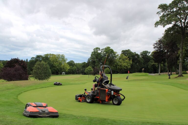 Murrayshall Robot mowers Murrayshall 18th hole