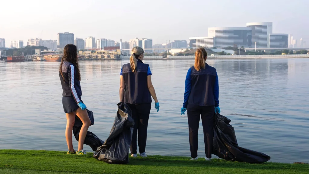 Spanning the picturesque shoreline between the Floating Bridge and Garhoud Bridge, volunteers worked together to enhance the beauty of the iconic waterway