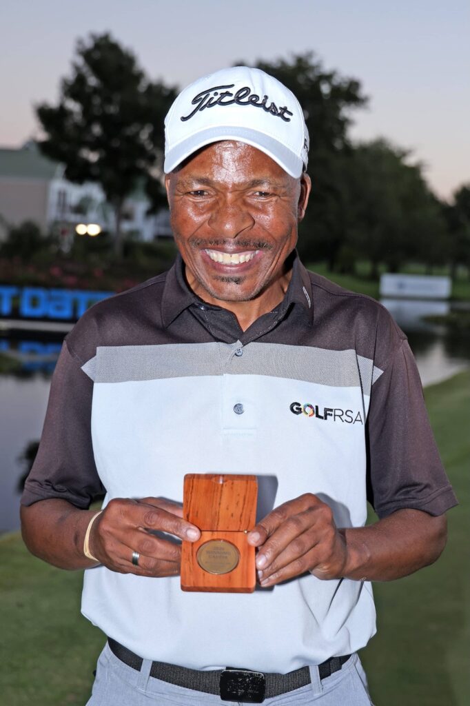 MJ Daffue's caddie John Moloi won the Sunshine Tour medallion for the best caddie.