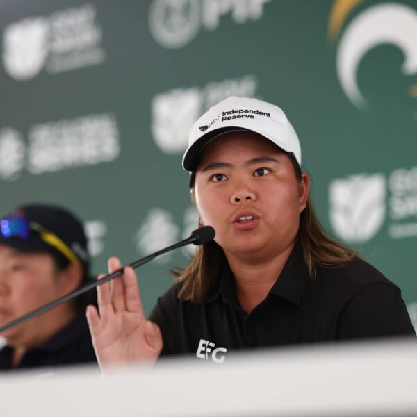Press Conference - Shannon Tan