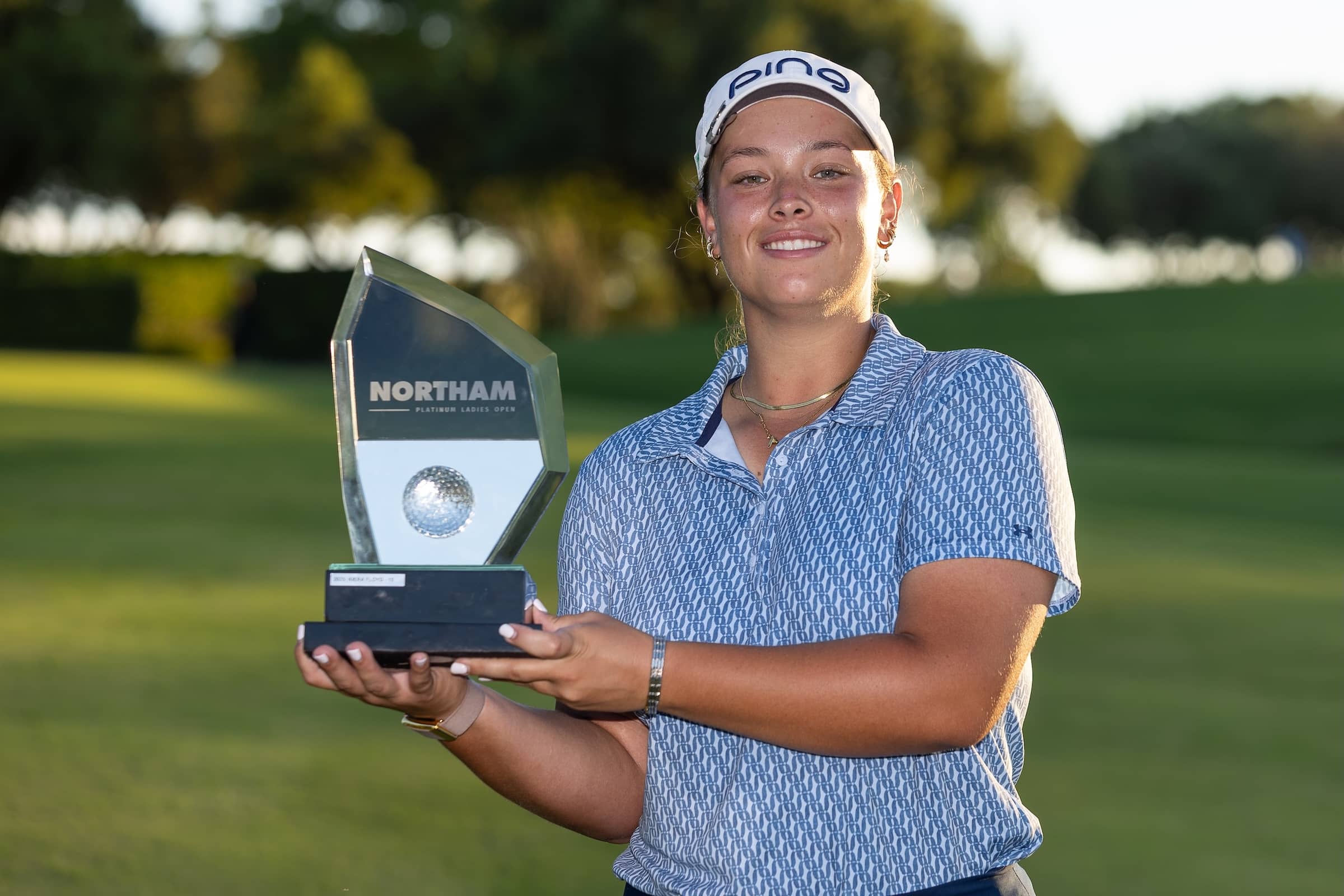 Gabrielle Venter with Platinum Ladies Open Trophy