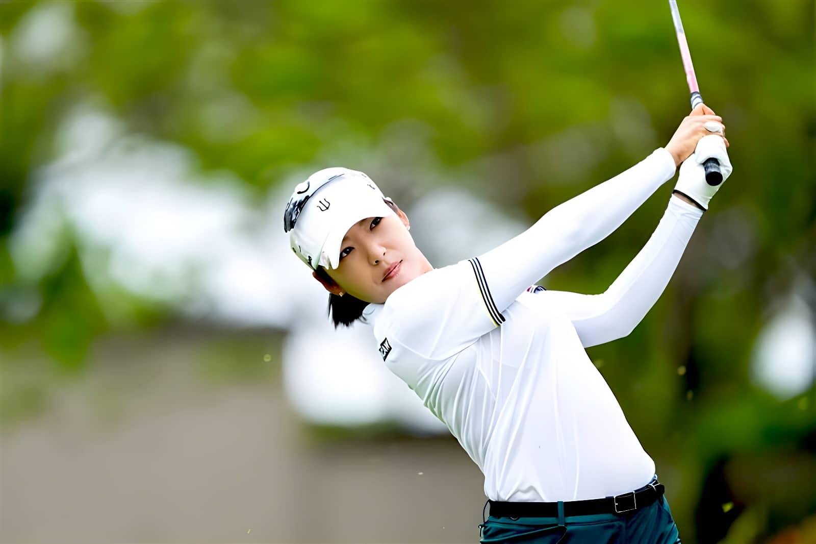 Mi Hyang Lee RD2 Blue Bay LPGA Leader