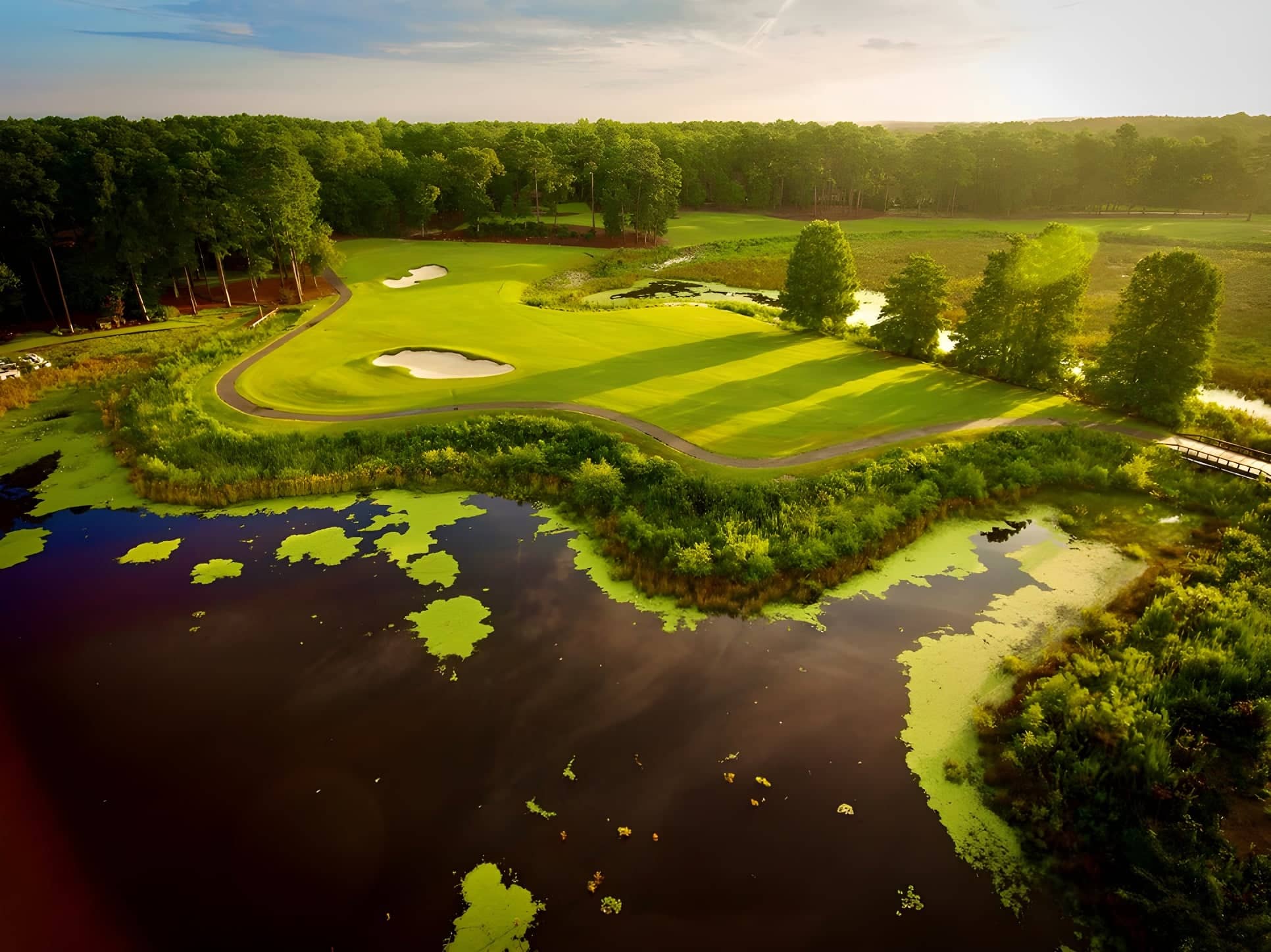 Woodlake Country Club Course