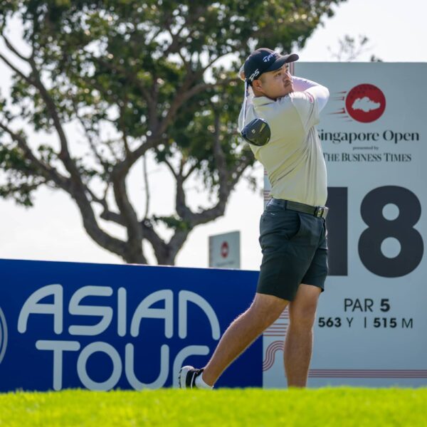 Sentosa Sizzles as Singapore Open Leaders Shoot 64