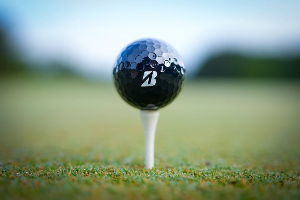 Bridgestone TOUR B RX BLACK on Tee