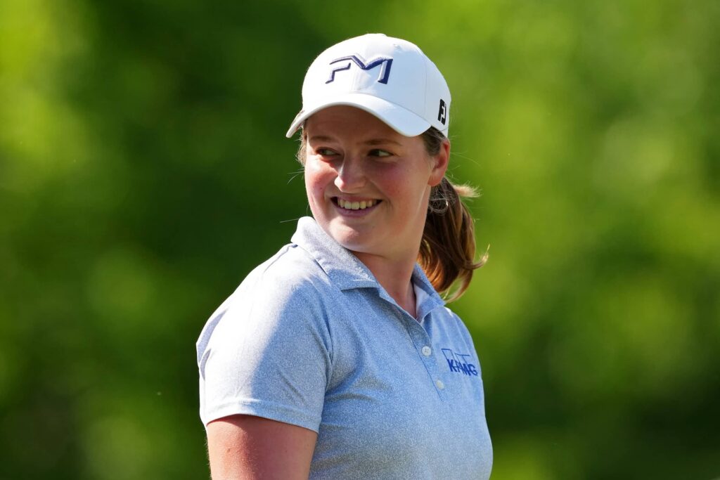 R3 Kroger Queen City Championship Leader Lottie Woad