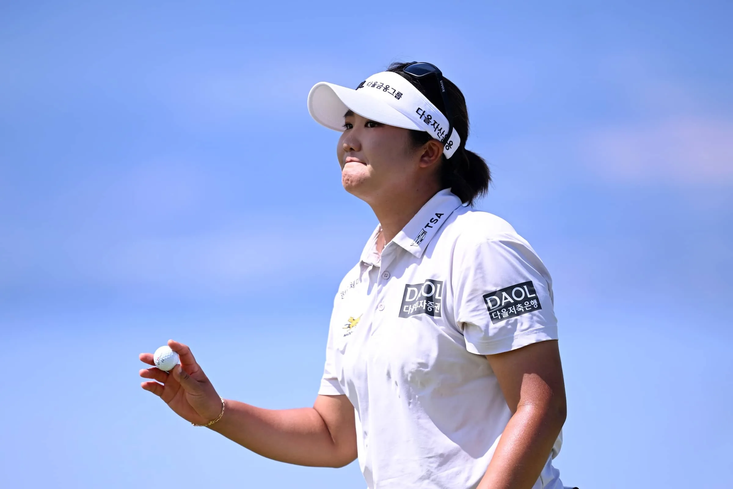 R3 Evian Leader Haeran Ryu