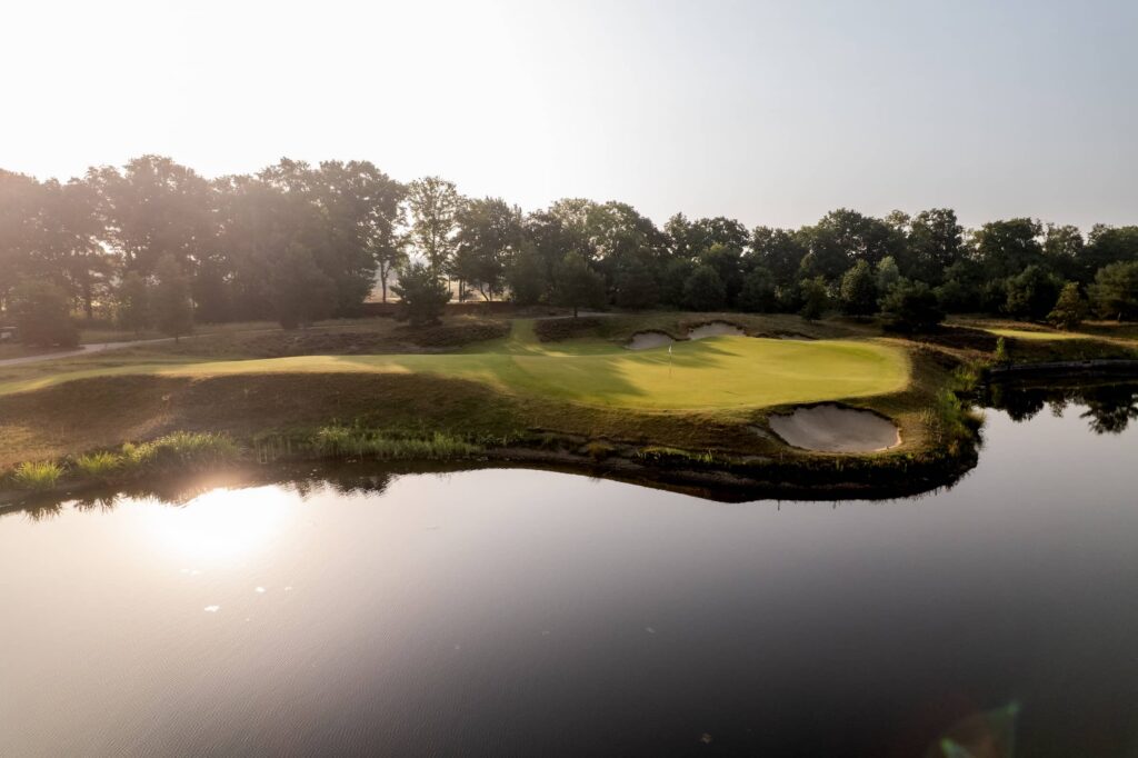 Bernardus Hole 6
