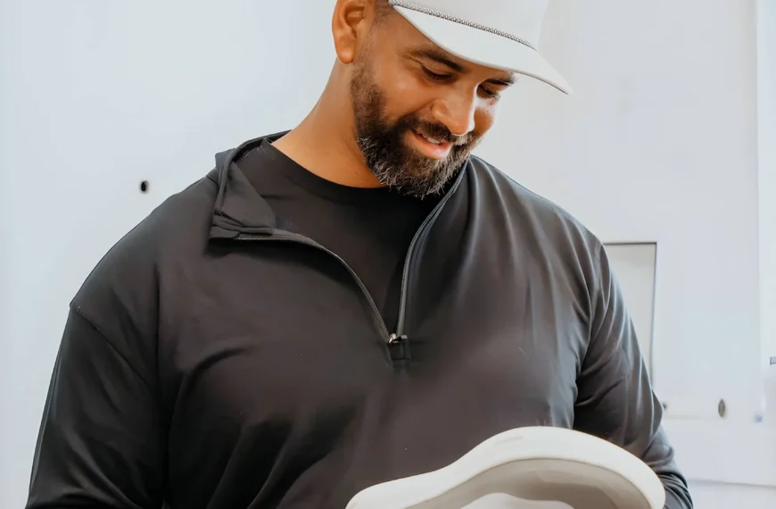 MLB Pitcher Tyson Ross with TRUE Golf Shoes