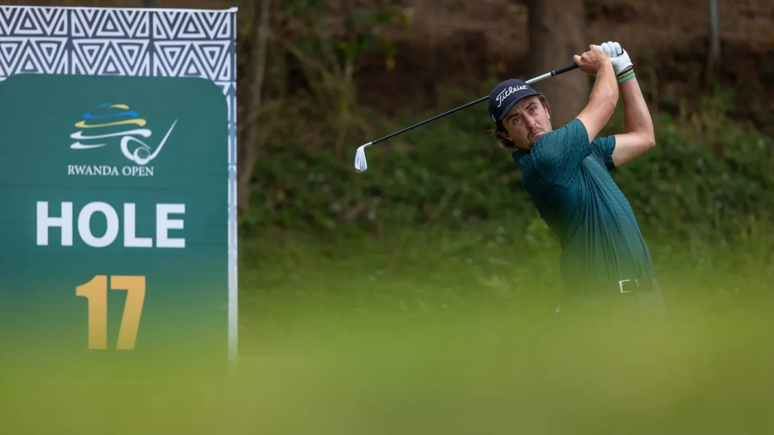 Procterโs Last-Hole Chip-In Seals Share of Rwanda Open Lead With Rama