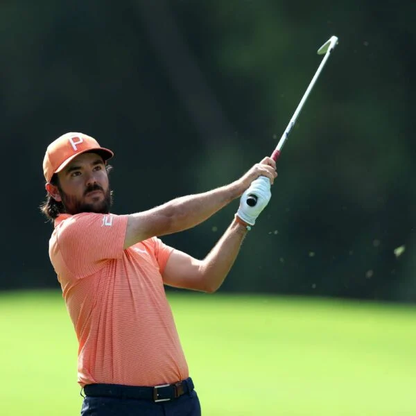 Eight under, three leaders and a marathon Friday in India