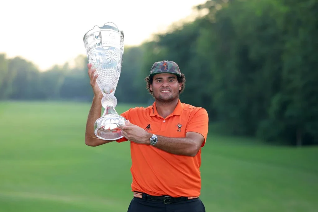 A Broken Toe, 25 Holes and the Race&hellip;