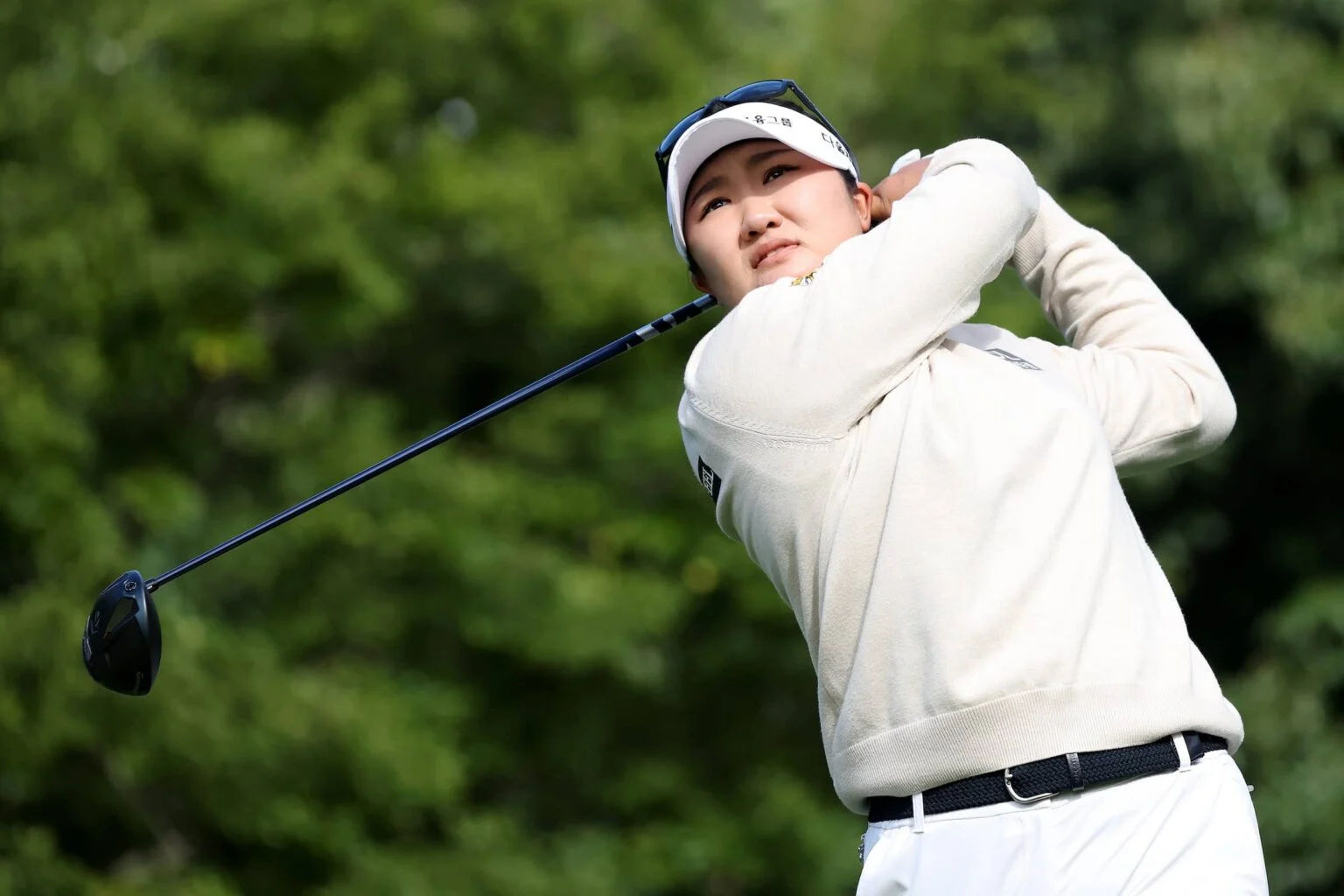 Two Eagles, 18 Greens, No Bogeys: Haeran Ryu Leads BMW Ladies Championship